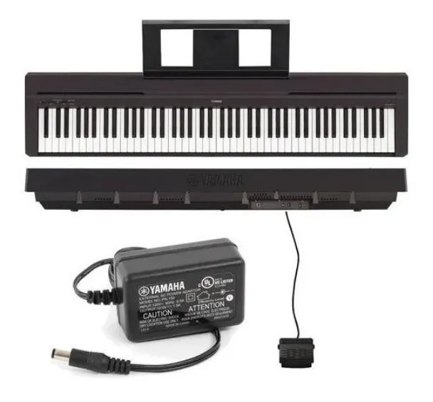 Piano digital Yamaha P-45 preto com fonte e pedal